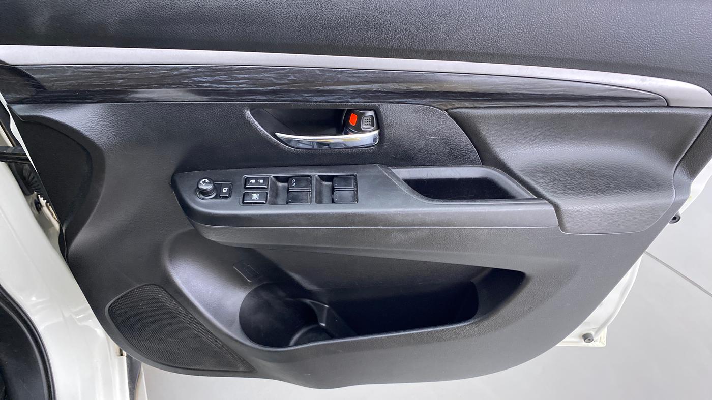 2020 Maruti XL6 ZETA AT SHVS, Petrol, Automatic, 63,285 km, Driver Side Door Panels Control