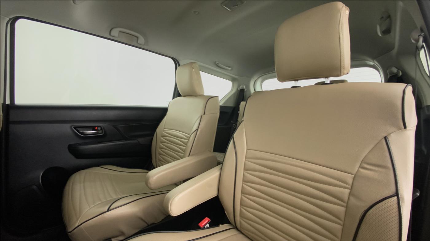 2020 Maruti XL6 ZETA AT SHVS, Petrol, Automatic, 63,285 km, Right Side Rear Door Cabin