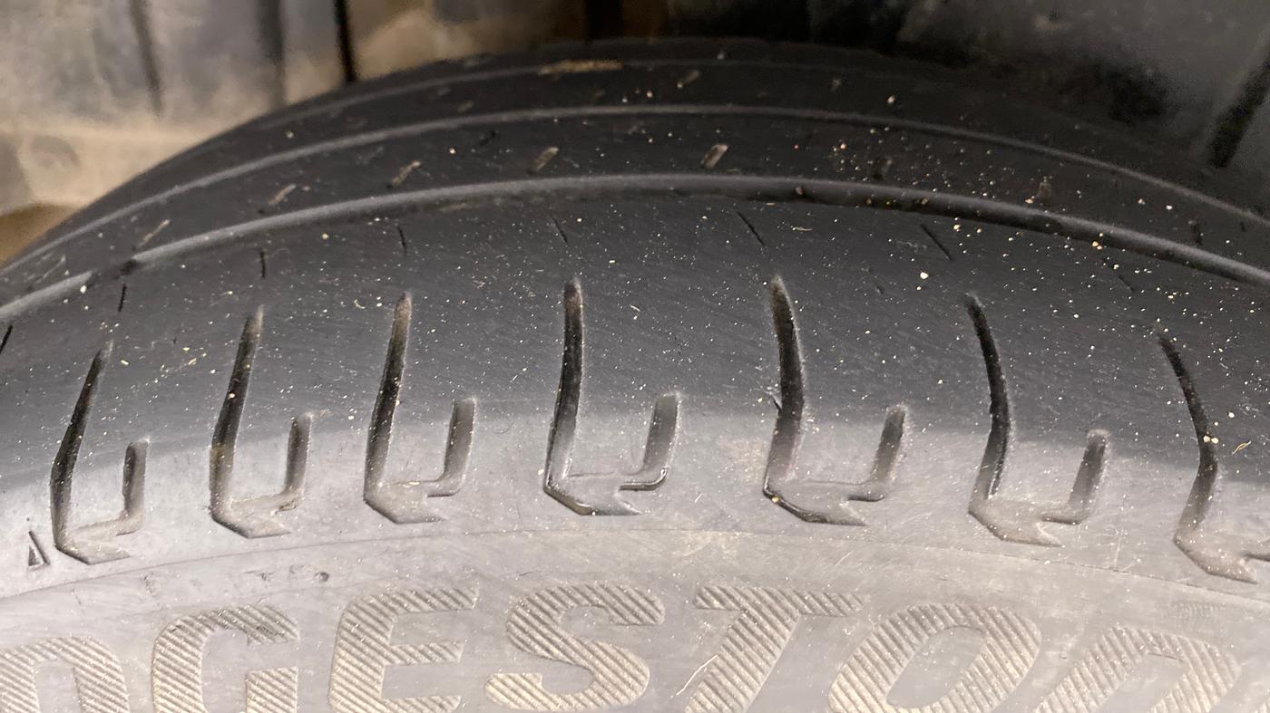 2020 Maruti XL6 ZETA AT SHVS, Petrol, Automatic, 63,285 km, Right Rear Tyre Tread