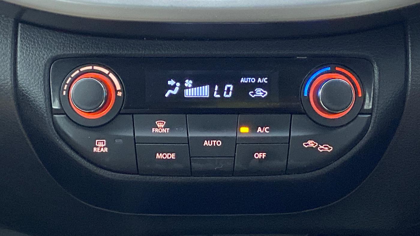 2020 Maruti XL6 ZETA AT SHVS, Petrol, Automatic, 63,285 km, Automatic Climate Control
