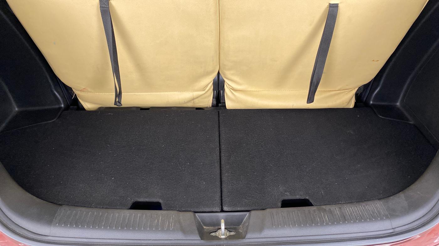 2020 Maruti XL6 ZETA SHVS, Petrol, Manual, 13,804 km, Boot Inside