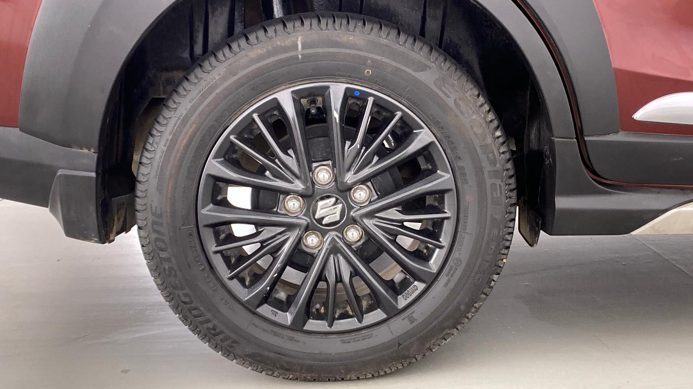 2020 Maruti XL6 ZETA SHVS, Petrol, Manual, 13,804 km, Right Rear Wheel