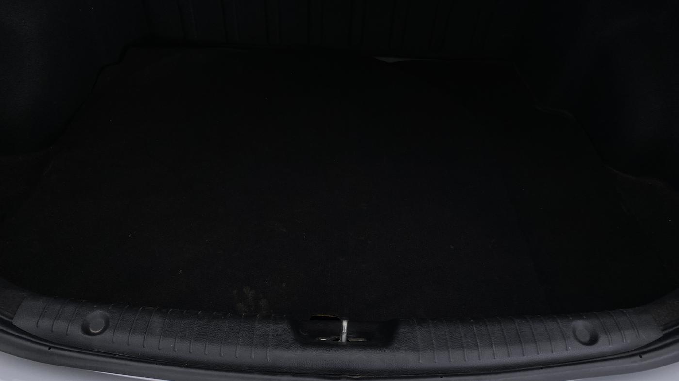 2015 Hyundai Verna FLUIDIC 1.6 SX CRDI, Diesel, Manual, 93,836 km, Boot Inside