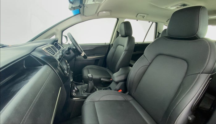 2017 Tata Hexa Varicor 400 XT, Diesel, Manual, 61,927 km, Right Side Front Door Cabin