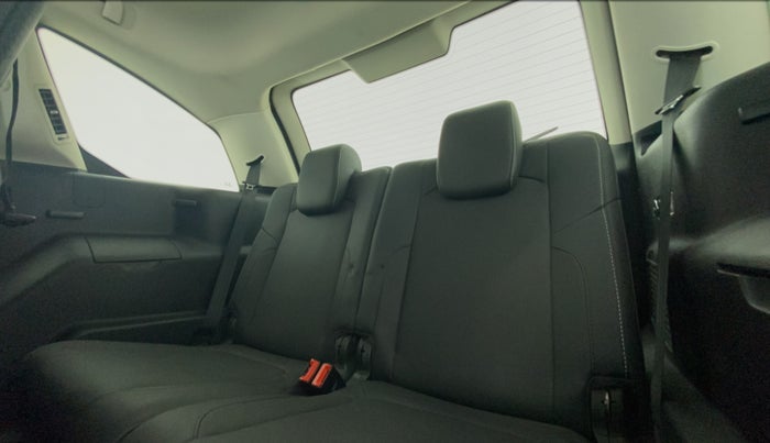 2017 Tata Hexa Varicor 400 XT, Diesel, Manual, 61,927 km, Third Seat Row ( optional )