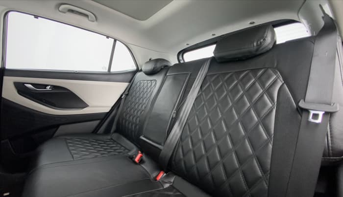 2022 Hyundai Creta SX MT, Diesel, Manual, 7,712 km, Right Side Rear Door Cabin