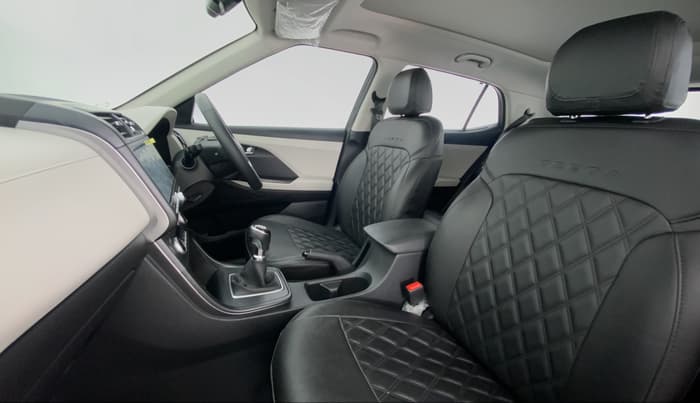 2022 Hyundai Creta SX MT, Diesel, Manual, 7,712 km, Right Side Front Door Cabin