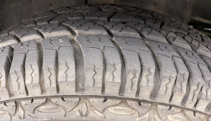 2019 Mahindra Thar CRDI 4x4 6str AC, Diesel, Manual, 71,809 km, Right Front Tyre Tread