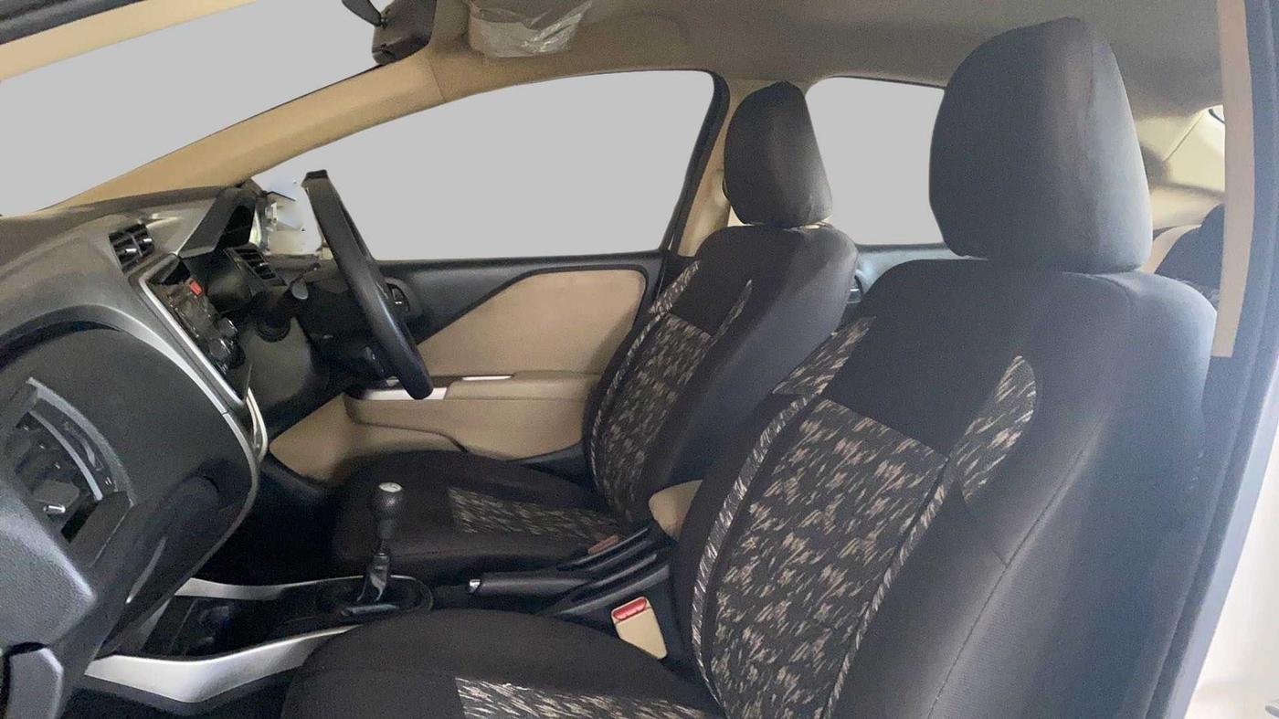 2015 Honda City V MT PETROL, Petrol, Manual, 63,576 km, Right Side Front Door Cabin