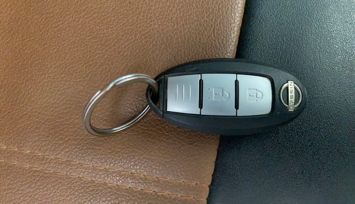 2022 Nissan MAGNITE XV MT, Petrol, Manual, 86,686 km, Key Close Up