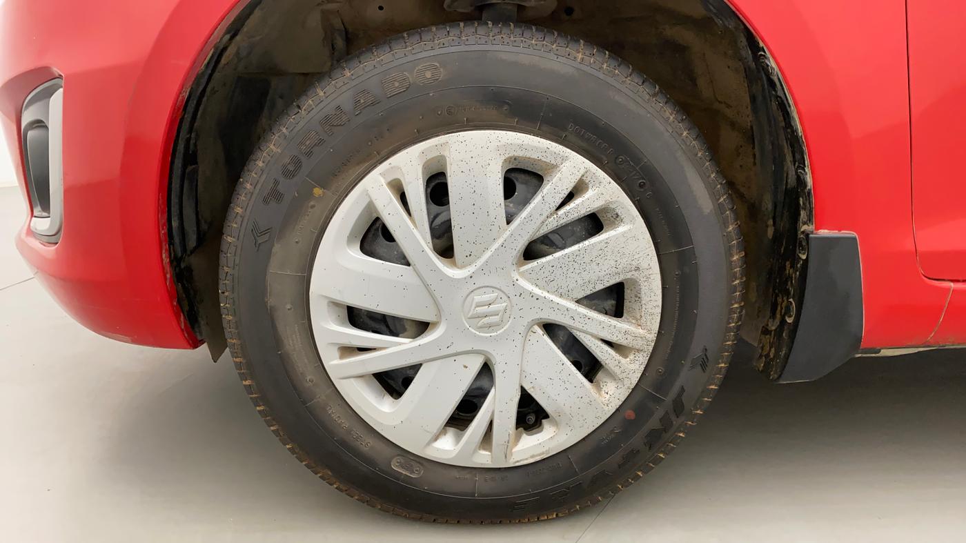 2017 Maruti Swift VXI O, Petrol, Manual, 40,089 km, Left Front Wheel