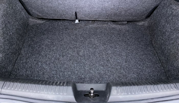 2019 Volkswagen Polo COMFORTLINE  CUP EDITION, Petrol, Manual, 36,925 km, Boot Inside