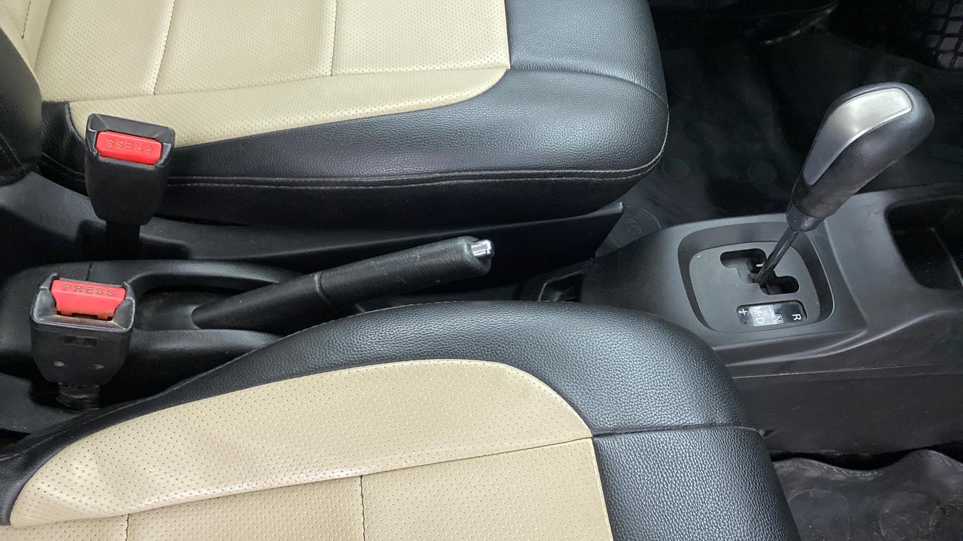 2016 Maruti Wagon R 1.0 VXI AMT, Petrol, Automatic, 55,421 km, Gear Lever