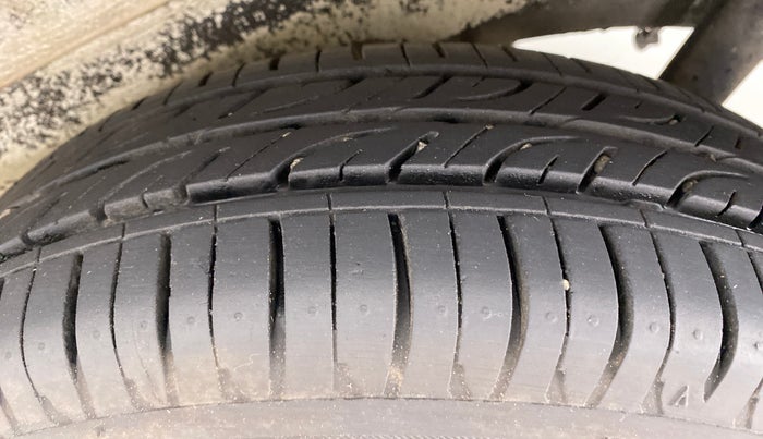 2016 Maruti Wagon R 1.0 VXI AMT, Petrol, Automatic, 55,421 km, Left Rear Tyre Tread