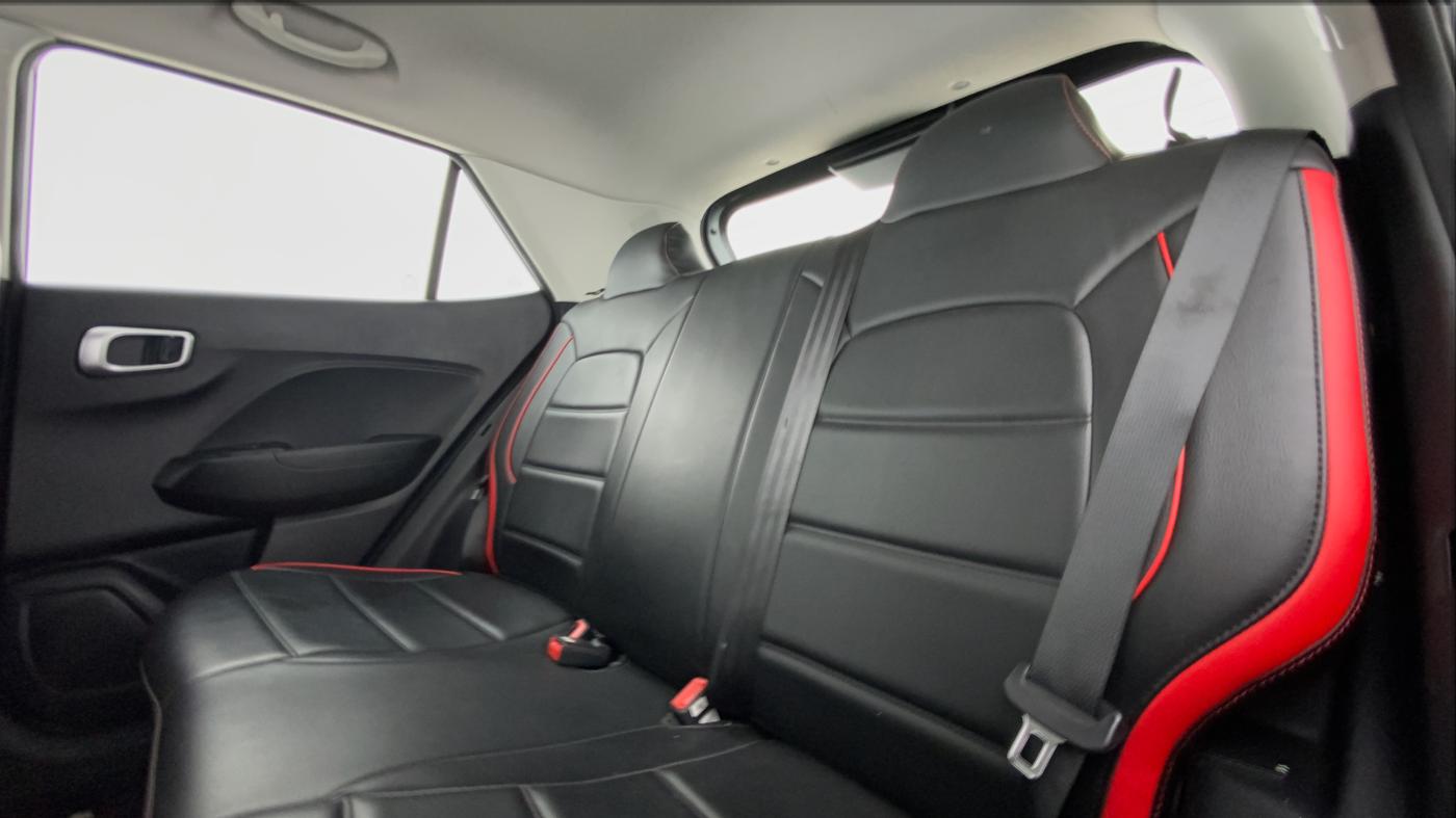 2020 Hyundai VENUE S MT 1.2 KAPPA, Petrol, Manual, 7,432 km, Right Side Rear Door Cabin