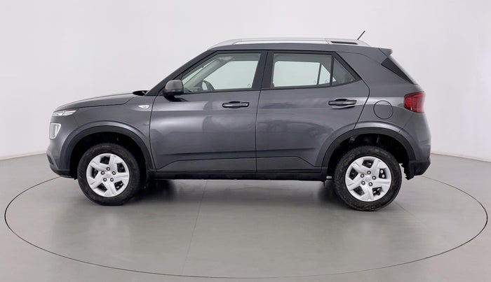 2020 Hyundai VENUE S MT 1.2 KAPPA, Petrol, Manual, 7,432 km, Left Side