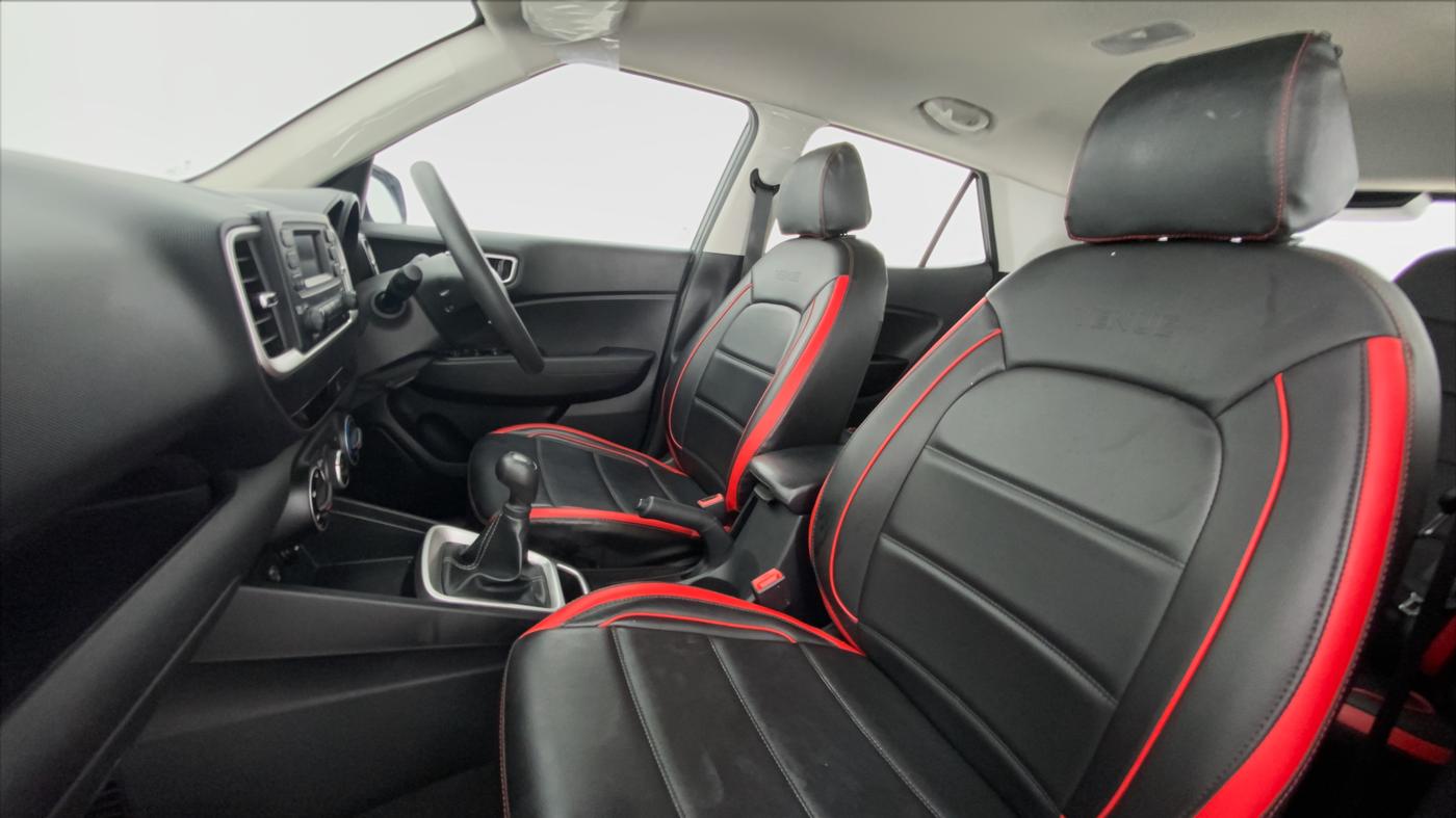 2020 Hyundai VENUE S MT 1.2 KAPPA, Petrol, Manual, 7,432 km, Right Side Front Door Cabin