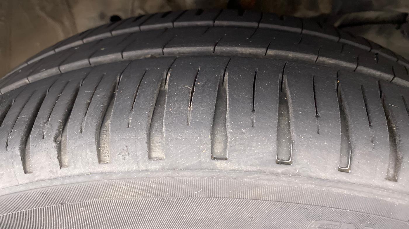 2017 Honda Jazz 1.2 V AT, Petrol, Automatic, 76,014 km, Right Front Tyre Tread