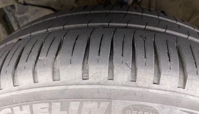 2017 Honda Jazz 1.2 V AT, Petrol, Automatic, 76,014 km, Left Front Tyre Tread