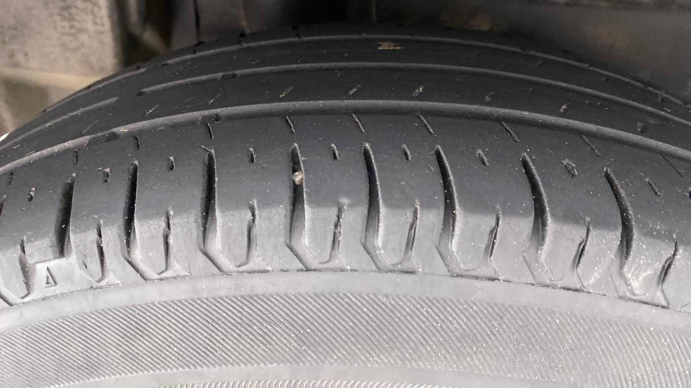 2018 Maruti Dzire VDI AMT, Diesel, Automatic, 59,369 km, Right Rear Tyre Tread