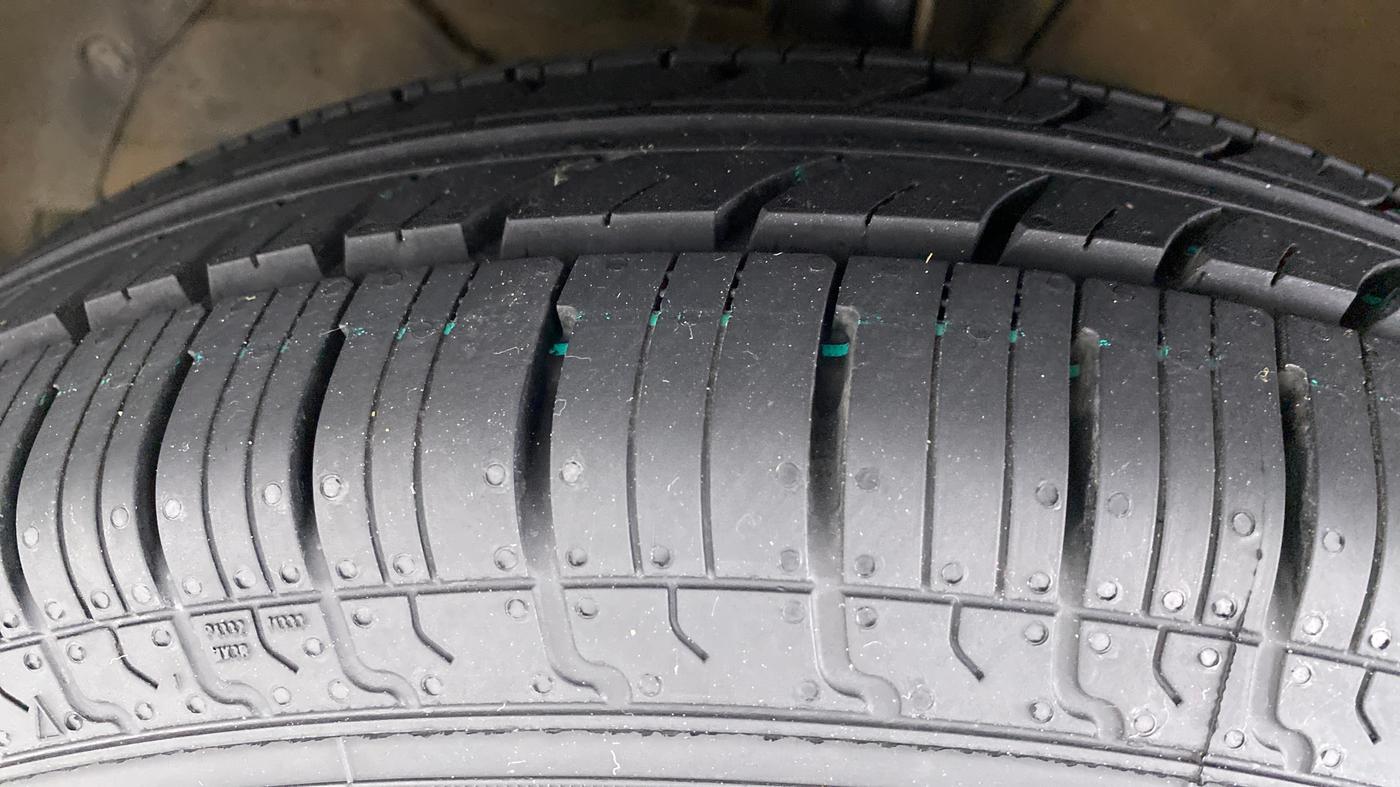 2018 Maruti Dzire VDI AMT, Diesel, Automatic, 59,369 km, Left Front Tyre Tread