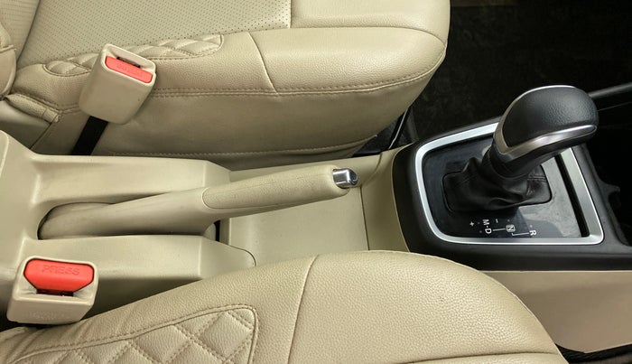2018 Maruti Dzire VDI AMT, Diesel, Automatic, 59,369 km, Gear Lever