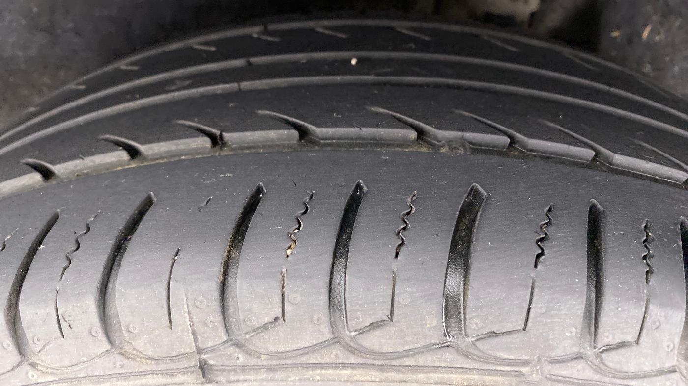 2020 Ford Ecosport 1.5TITANIUM TDCI, Diesel, Manual, 24,274 km, Left Rear Tyre Tread
