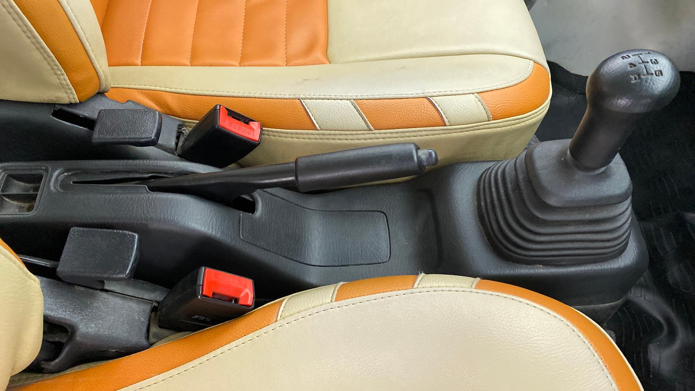 2018 Maruti Eeco 5 STR WITH AC PLUSHTR, Petrol, Manual, 35,368 km, Gear Lever