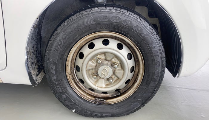 2014 Hyundai Eon ERA PLUS, Petrol, Manual, 34,240 km, Right Front Wheel