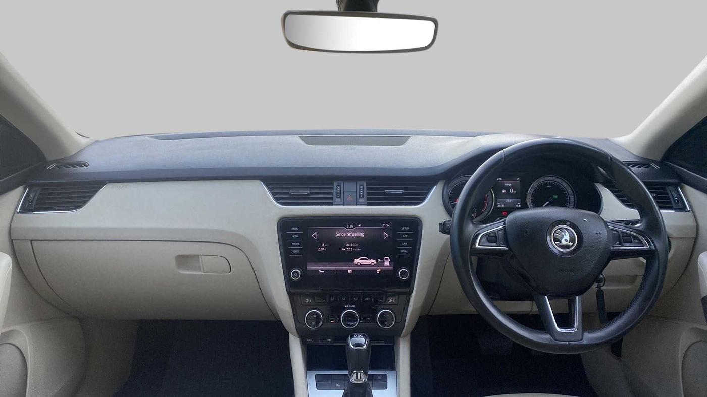 2017 Skoda Octavia 1.8 TSI STYLE AT, Petrol, Automatic, 23,160 km, Dashboard