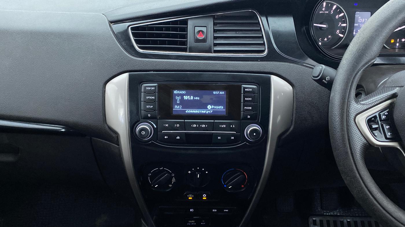 2015 Tata Bolt XM REVOTRON, Petrol, Manual, 73,760 km, Air Conditioner