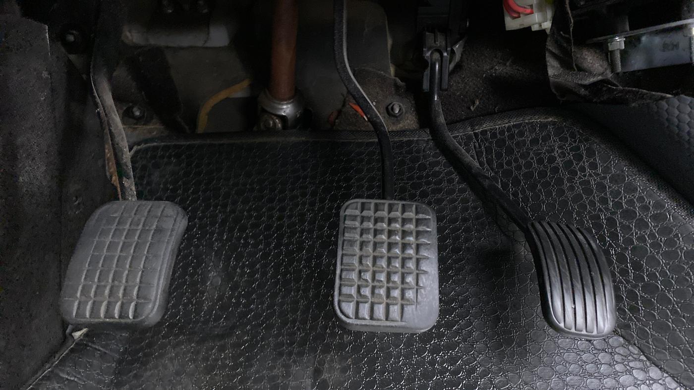 2015 Tata Bolt XM REVOTRON, Petrol, Manual, 73,760 km, Pedals