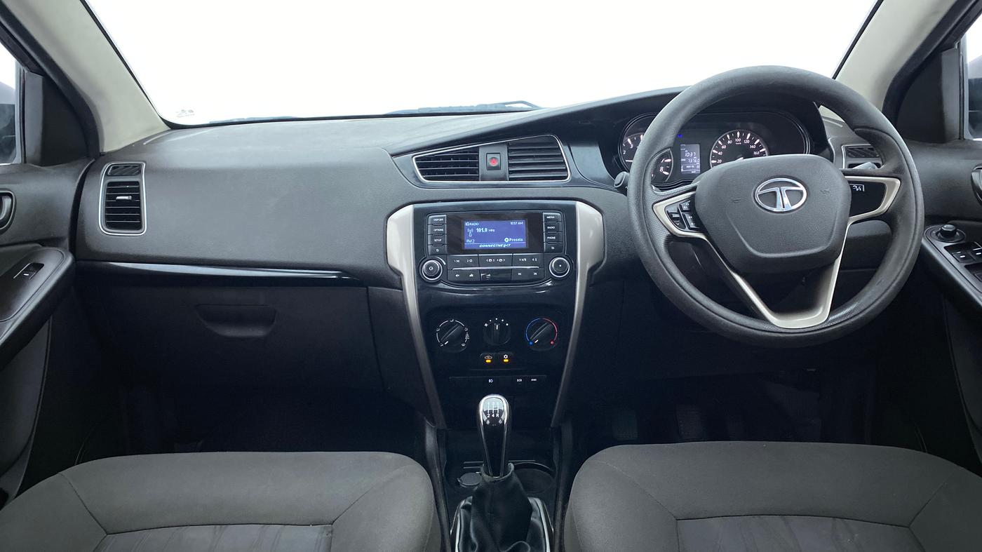 2015 Tata Bolt XM REVOTRON, Petrol, Manual, 73,760 km, Dashboard