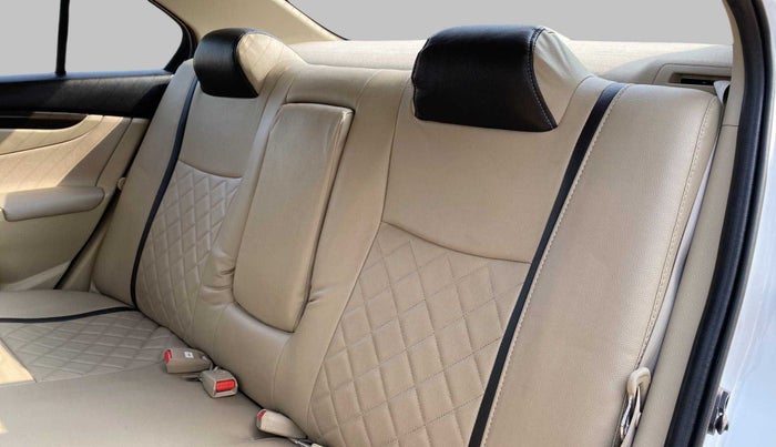 2016 Maruti Ciaz VXI, Petrol, Manual, 33,281 km, Right Side Rear Door Cabin