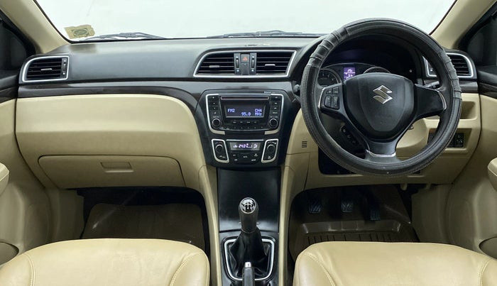 2016 Maruti Ciaz VXI PLUS, CNG, Manual, 65,333 km, Dashboard