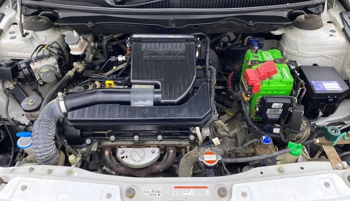 2016 Maruti Ciaz VXI PLUS, CNG, Manual, 65,333 km, Open Bonet