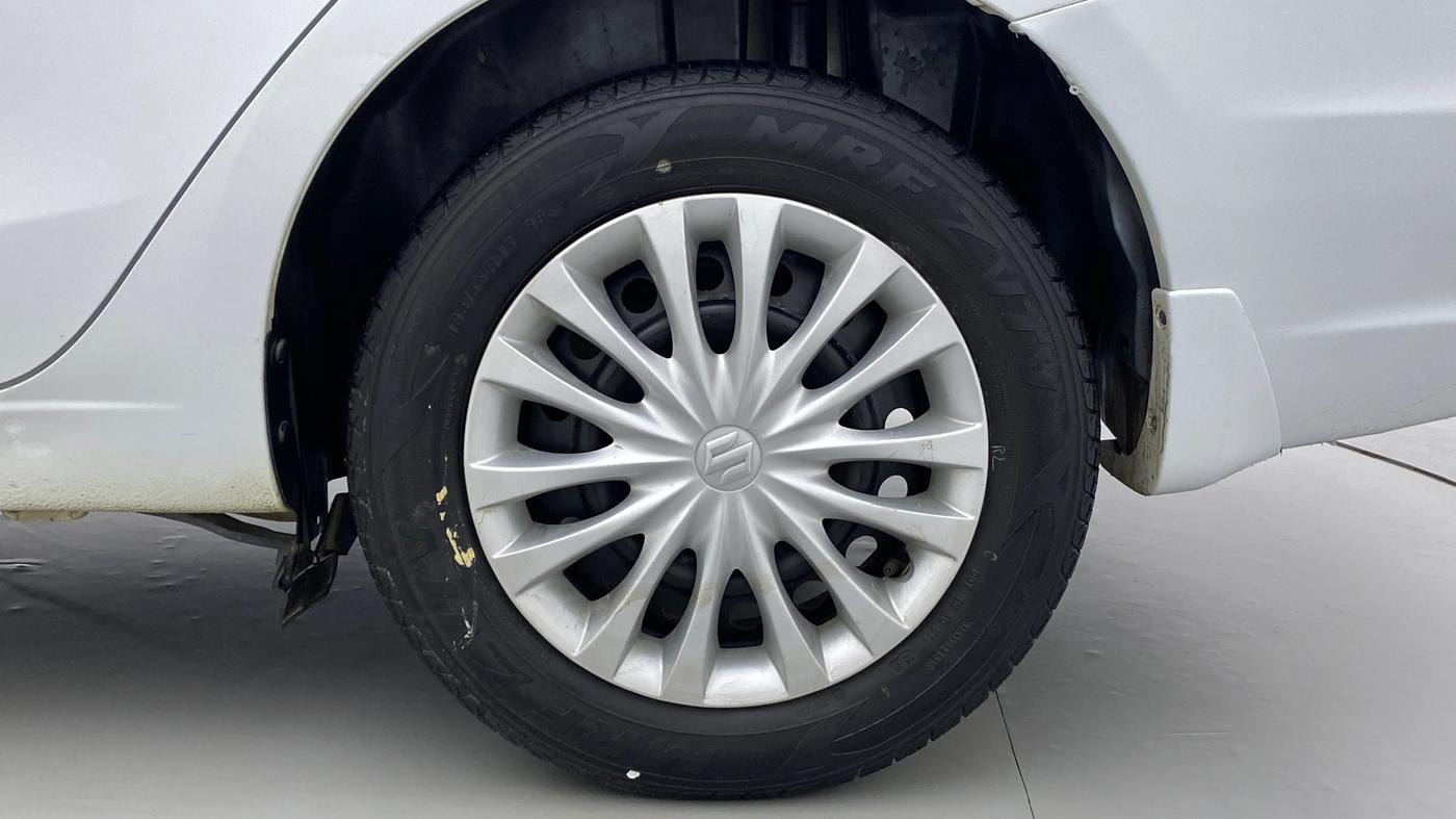 2016 Maruti Ciaz VXI PLUS, CNG, Manual, 65,333 km, Left Rear Wheel