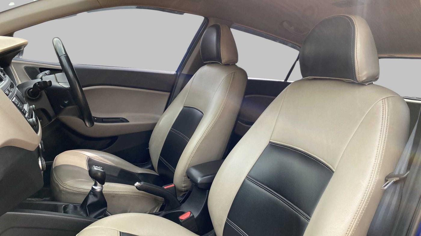 2014 Hyundai Elite i20 ASTA 1.2, Petrol, Manual, 73,823 km, Right Side Front Door Cabin