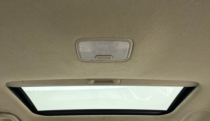 2017 Hyundai Verna 1.6 SX VTVT (O), Petrol, Manual, 44,946 km, Moonroof/ Sunroof