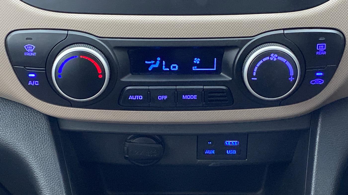2017 Hyundai Grand i10 ASTA 1.2 KAPPA VTVT, Petrol, Manual, 49,965 km, Automatic Climate Control