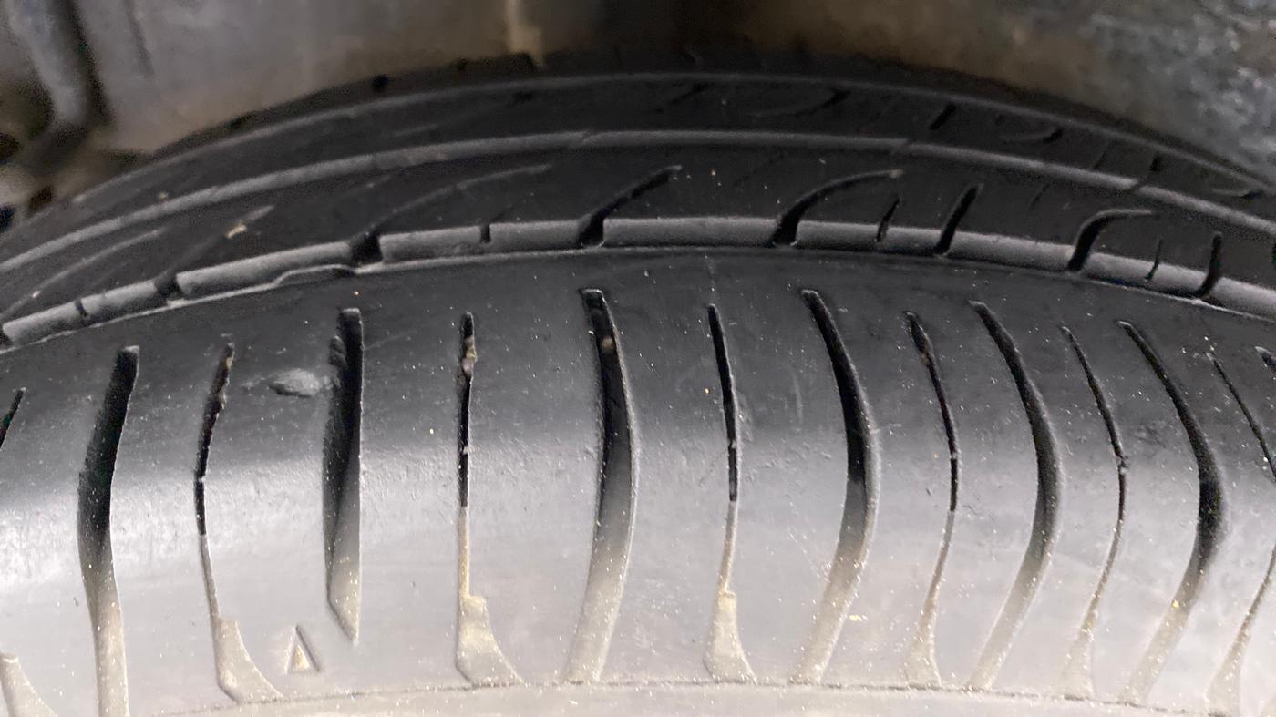 2017 Maruti Celerio ZXI AMT, Petrol, Automatic, 50,354 km, Right Rear Tyre Tread