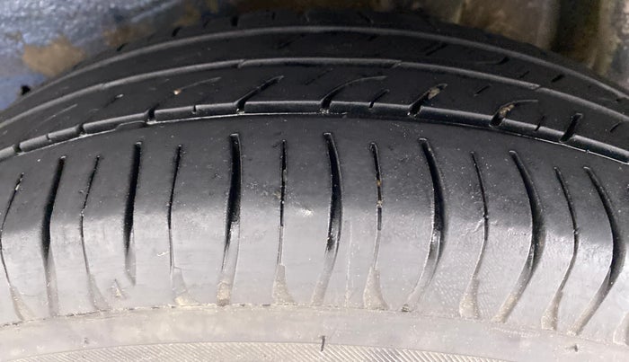 2017 Maruti Celerio ZXI AMT, Petrol, Automatic, 50,354 km, Left Rear Tyre Tread