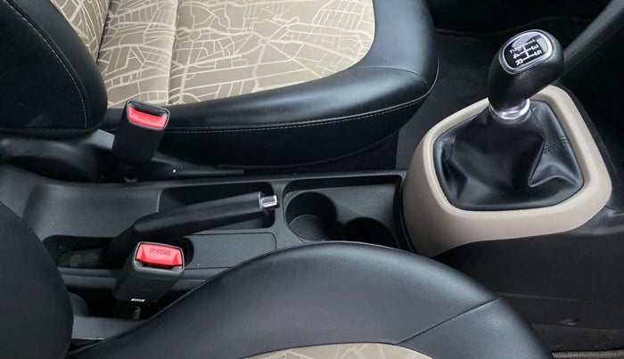 2019 Hyundai Grand i10 SPORTZ 1.2 KAPPA VTVT, Petrol, Manual, 25,143 km, Gear Lever