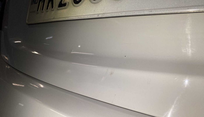 2015 Hyundai Verna FLUIDIC 1.6 SX CRDI, Diesel, Manual, 58,204 km, Dicky (Boot door) - Slightly dented