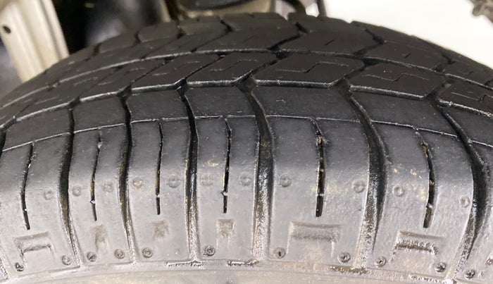 2018 Maruti Alto 800 VXI, Petrol, Manual, 21,348 km, Left Rear Tyre Tread