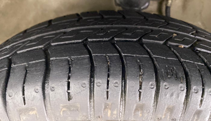 2018 Maruti Alto 800 VXI, Petrol, Manual, 21,348 km, Left Front Tyre Tread