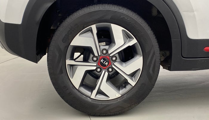 2020 KIA SONET GTX PLUS 1.5D  AT, Diesel, Automatic, 25,011 km, Right Rear Wheel