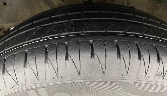 2017 Honda Jazz VX  1.2, Petrol, Manual, 80,325 km, Left Front Tyre Tread