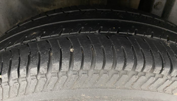 2014 Maruti Swift Dzire VXI, Petrol, Manual, 53,184 km, Left Rear Tyre Tread