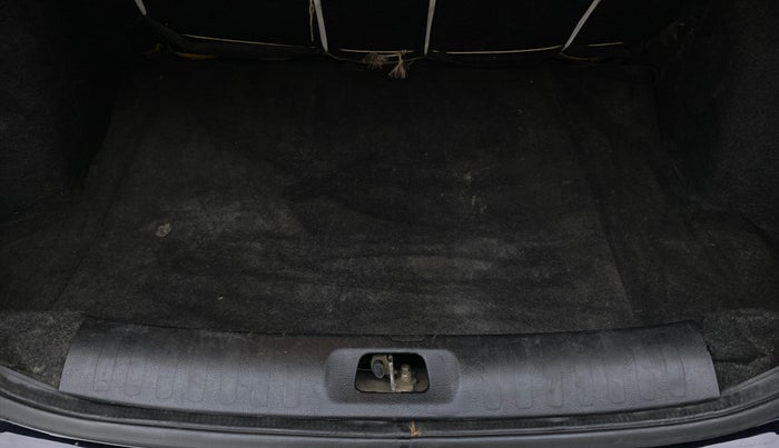 2014 Maruti Swift Dzire VXI, Petrol, Manual, 53,184 km, Boot Inside